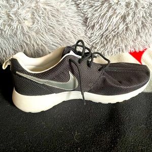 Nike Roshe Runs